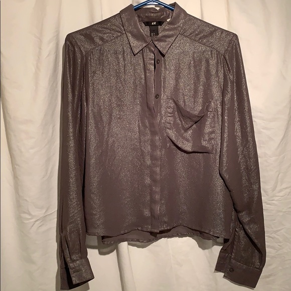 3/12 H&M grey silver blouse button down w/collar - Picture 1 of 5